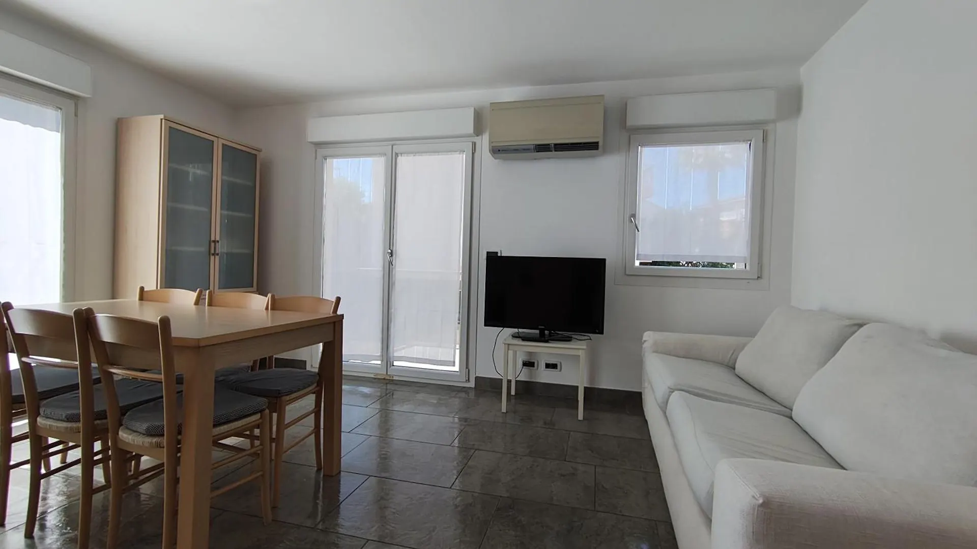 Les Clementines Daire Roquebrune-Cap-Martin 0*,  Fransa